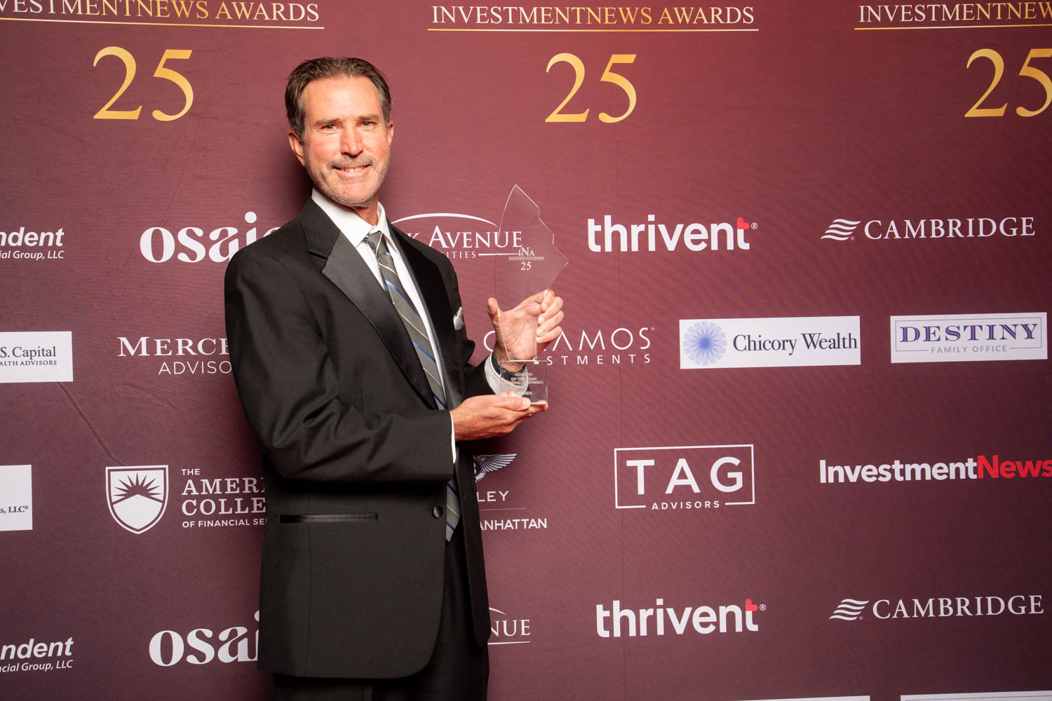 ADVISOR OF THE YEAR (REGIONAL – SOUTHWEST)